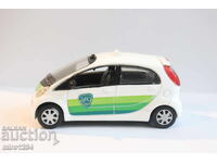 1/43 PEUGEOT ?? TAXI TAXI TOY CAR MODEL