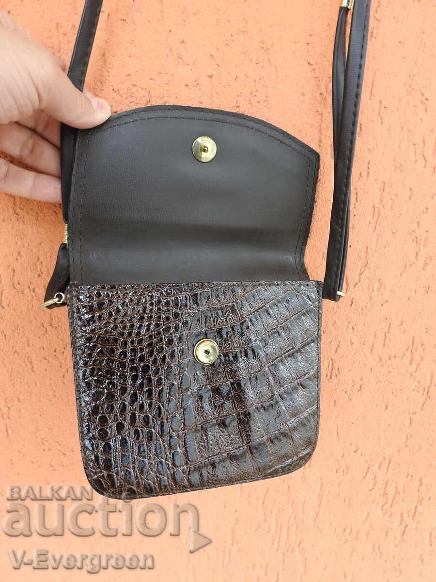 Livrarea Geantă vintage din piele naturală de crocodil La Toscana