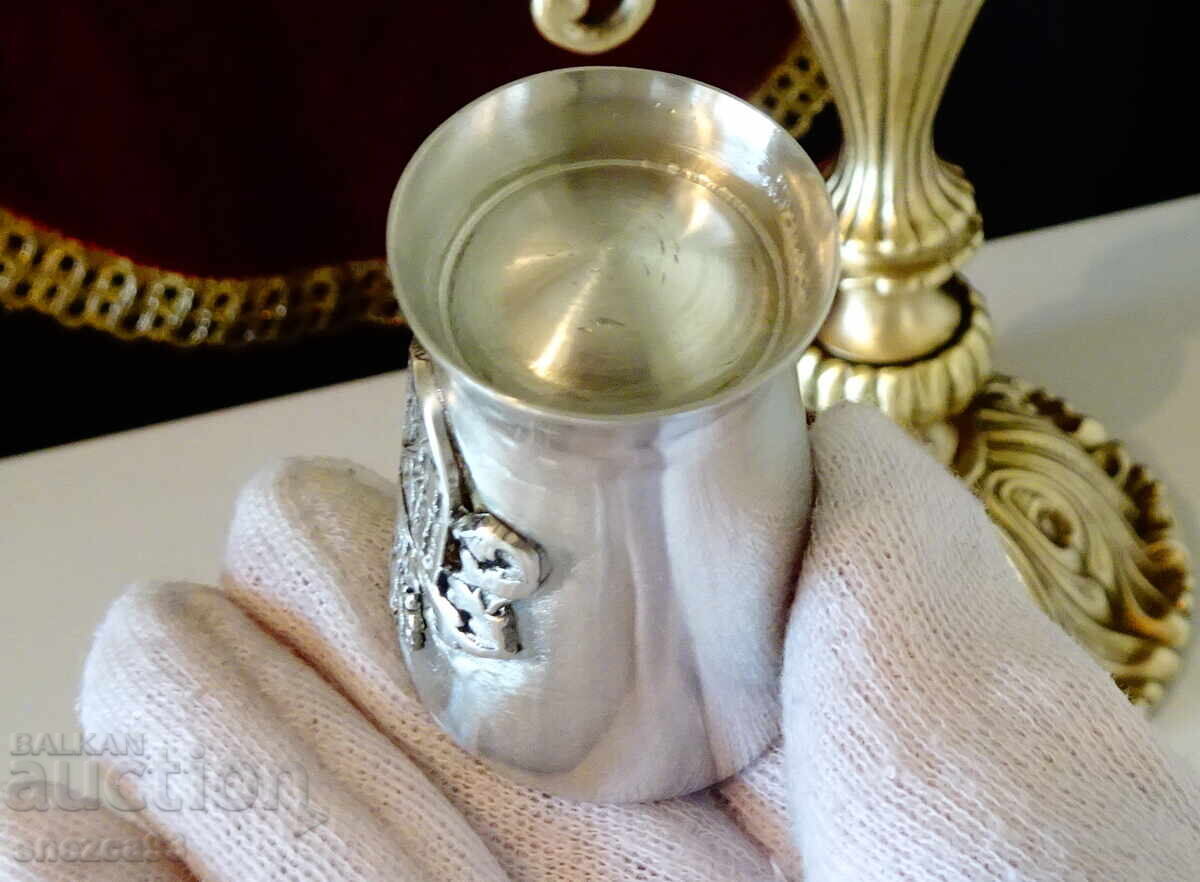 Калаена чаша за ракия,орел,рицар,пушки. - 5