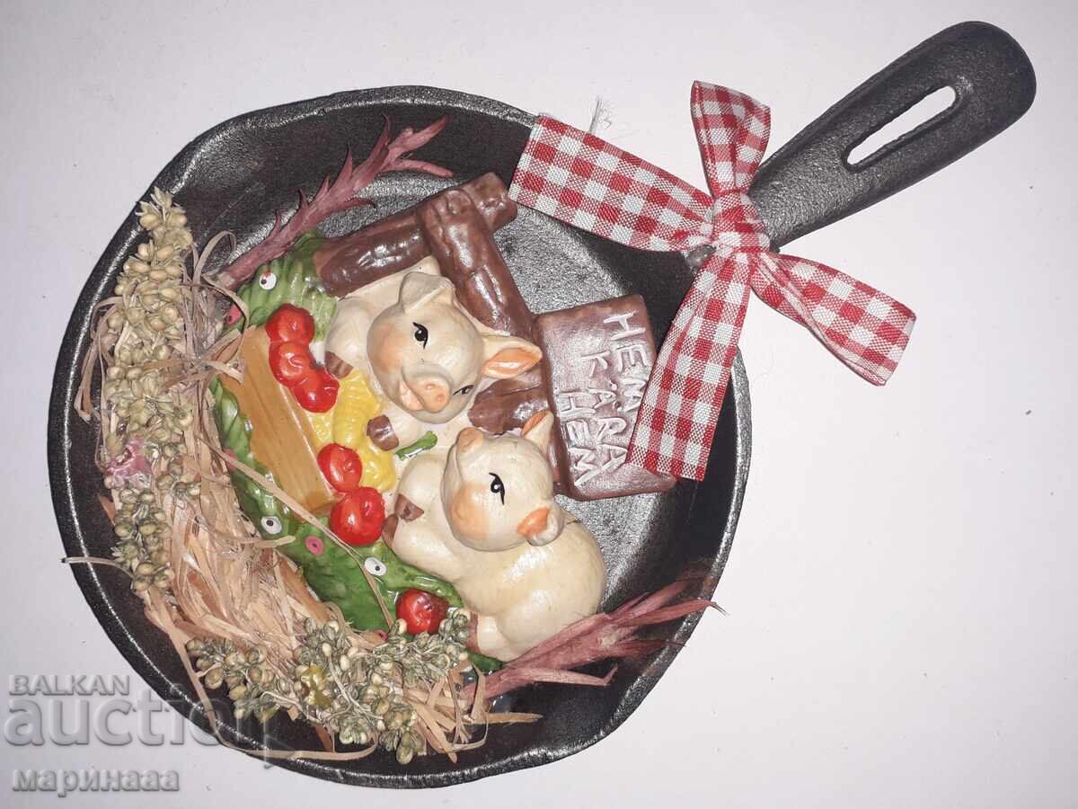 МАСИВНА ДЕКОРАЦИЯ. ЧУГУН. 868 ГР