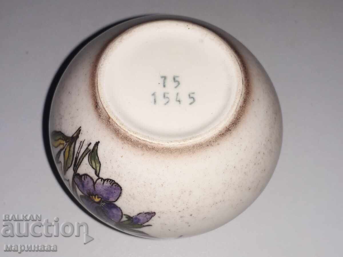 Delivery of SMALL VASE. GERMANY