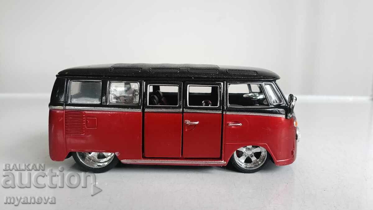 Volkswagen T1 Samba, microbuz metalic de la Bburago