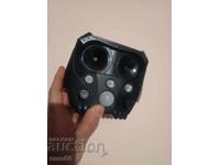 Dispozitiv solar pentru alungarea dăunătorilor