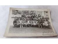 Φωτογραφία Μαθητές στην αυλή του σχολείου