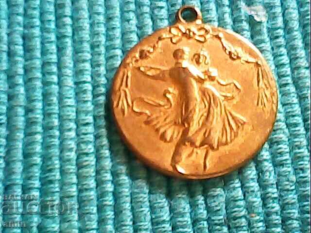 Auction  Gold-plated cameo pendants gold-plated