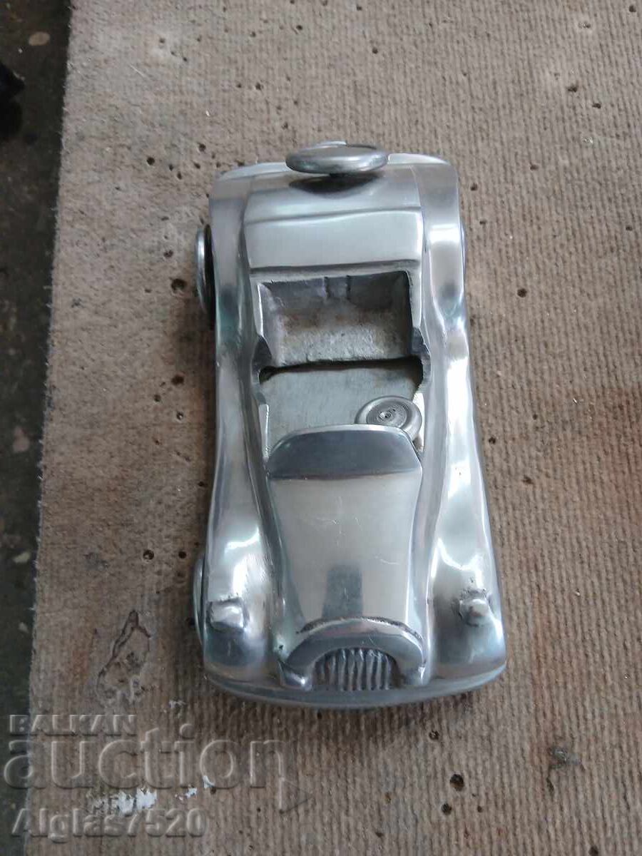 Καρότσι αλουμινίου "Mercedes" με τιμή € 10.00 | 19.56 BGN