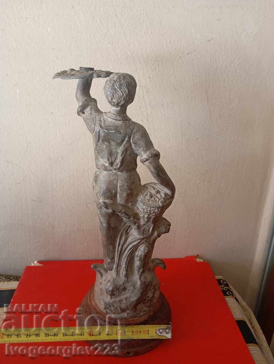 Παράδοση Παλιό αγαλματίδιο
