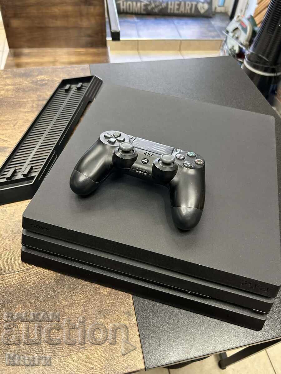 Κονσόλα Sony Playstation 4 Pro 1TB με ένα χειριστήριο και βάση με τιμή € 160.00 | 312.93 BGN