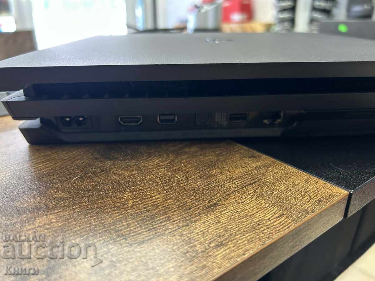 Δημοπρασία Κονσόλα Sony Playstation 4 Pro 1TB με ένα χειριστήριο και βάση