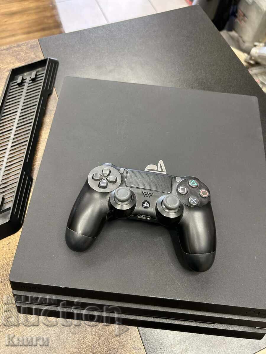 Παράδοση Κονσόλα Sony Playstation 4 Pro 1TB με ένα χειριστήριο και βάση