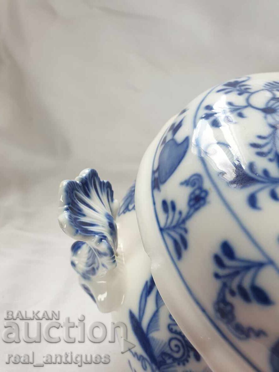 Licitație Terină din porțelan Meissen Licitație Terină din porțelan Meissen