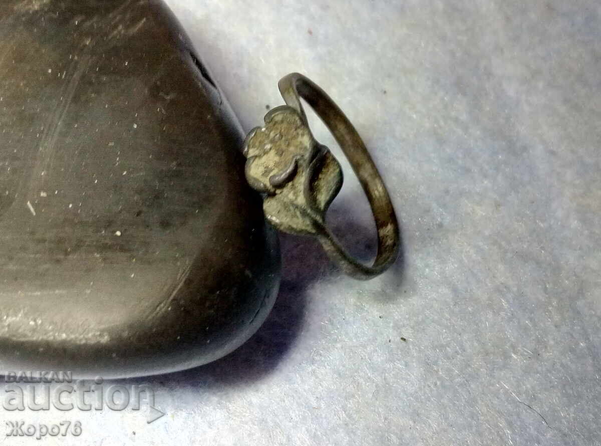 Licitație Inel vechi din ARGINT - TRANDAFIR, ARGINT oxidat, titlu 800