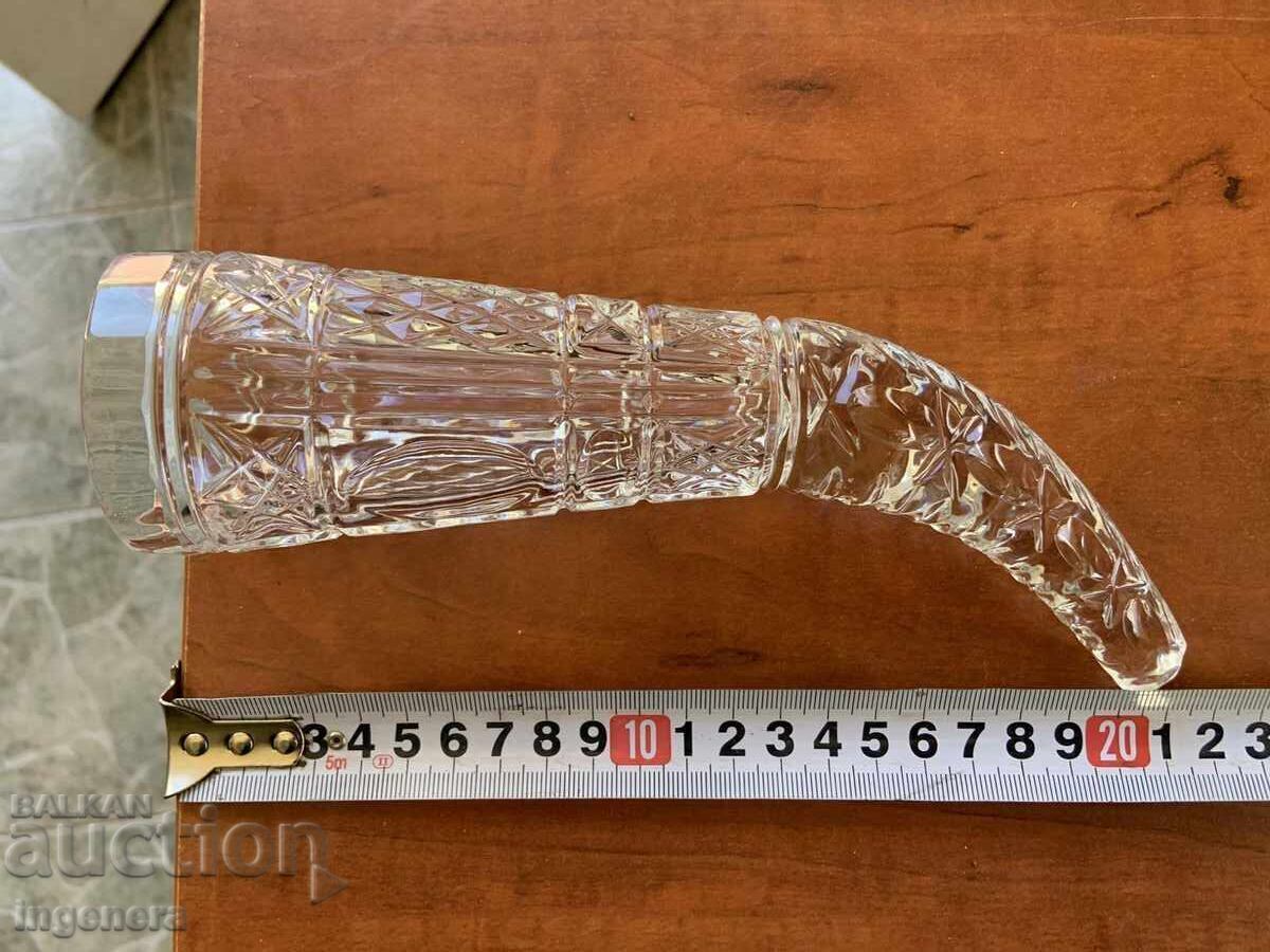 PAHAR FORMĂ DE CORN STICLĂ CRISTAL GROS RELIEF DIN PERIOADA SOCIALISTĂ-URSS cu preț € 9.50 | 18.58 BGN