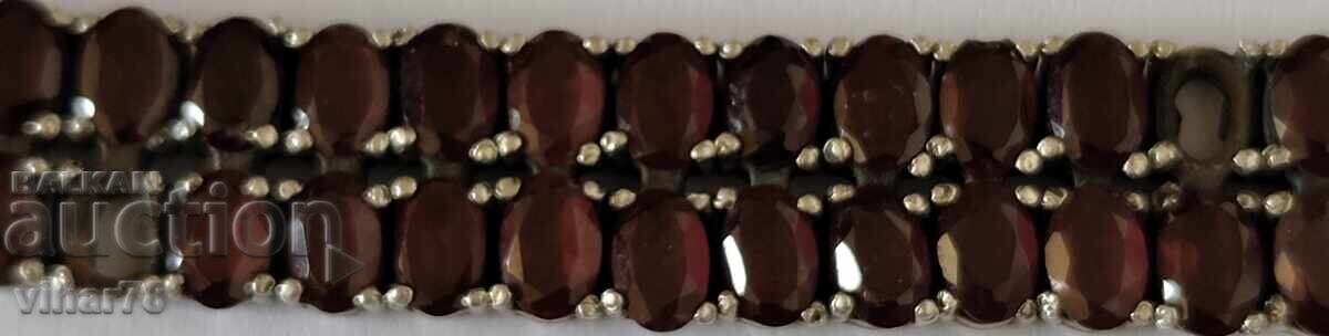 Auction  silver bracelet with garnet