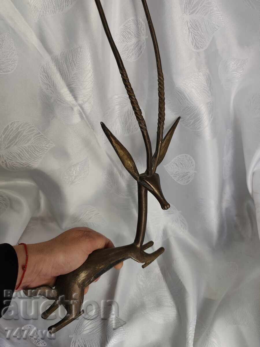 Statuetă elegantă înaltă din bronz - Antilopă Oryx 40 cm cu preț € 120.00 | 234.70 BGN