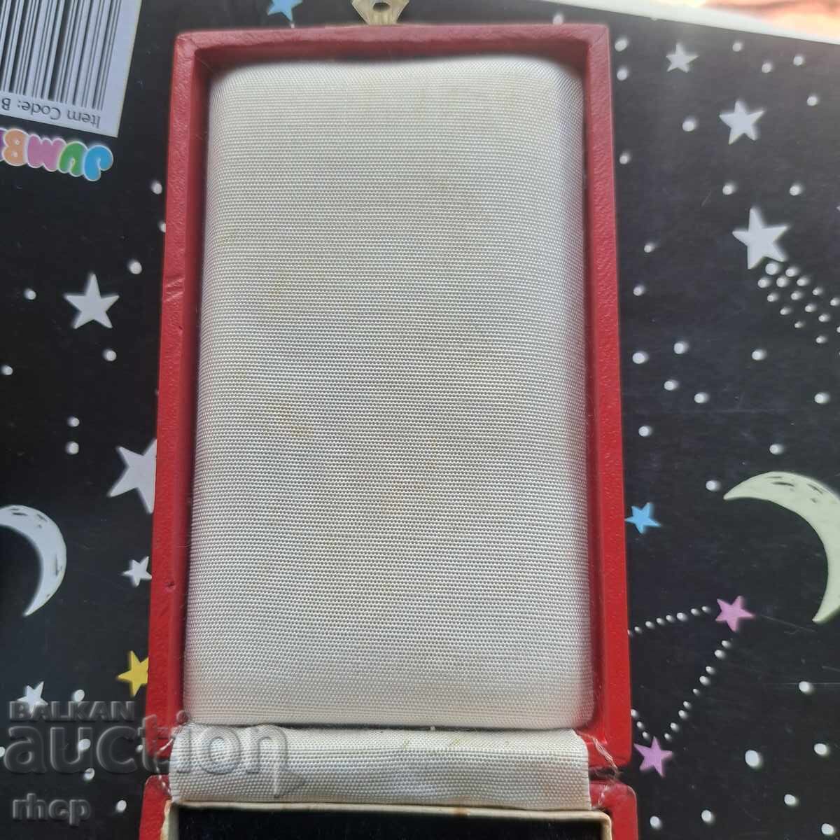 Livrarea Cutie regală pentru Ordinul Meritului Civil