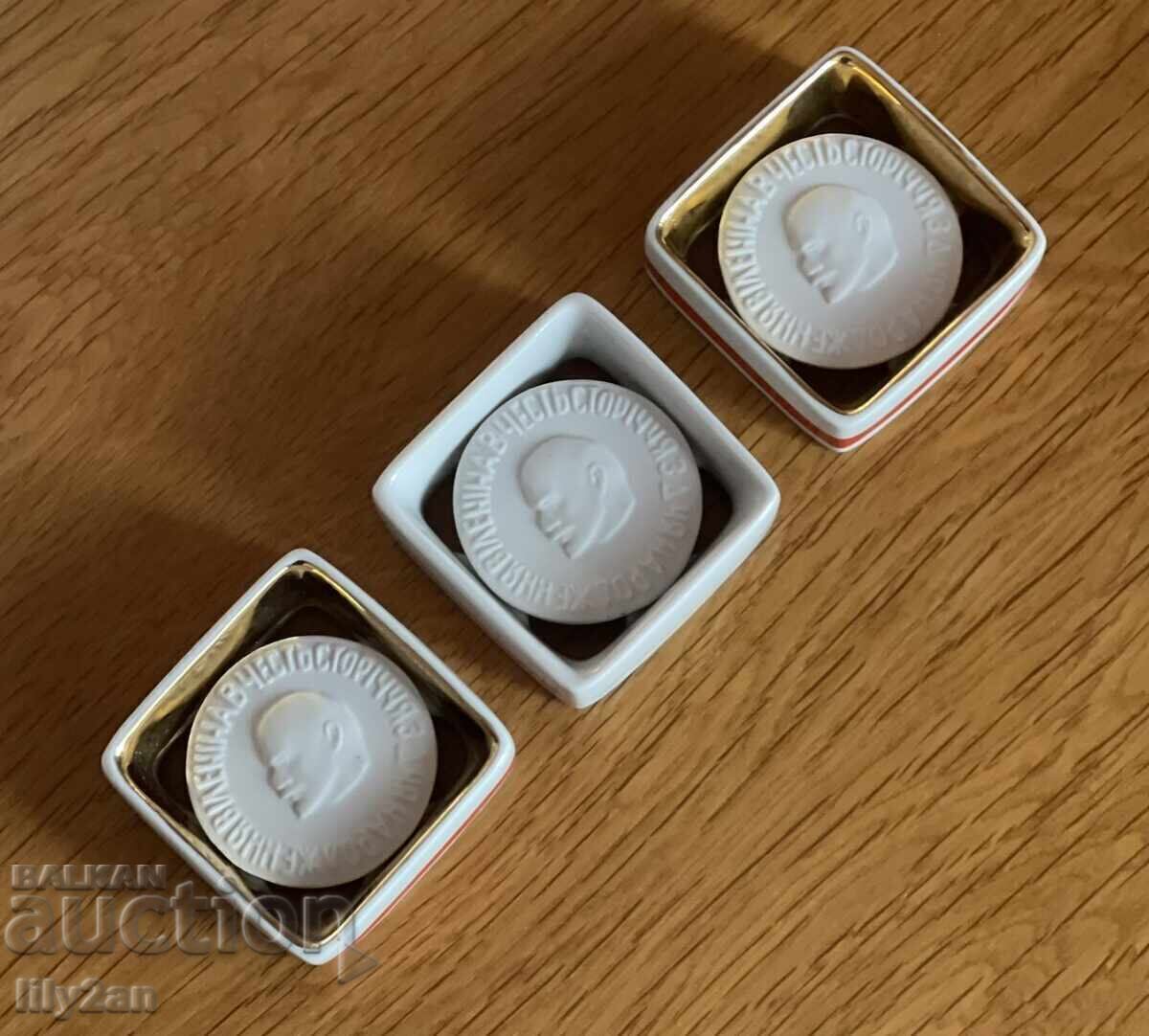 Livrarea Plachete vintage din porțelan V.I. Lenin