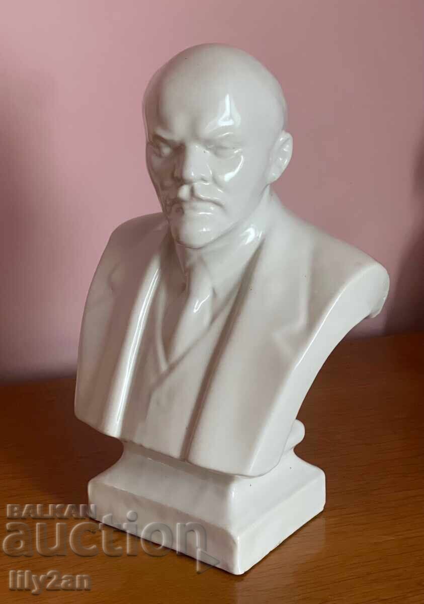 Licitație Bust din porțelan al lui Vladimir Ilici Lenin