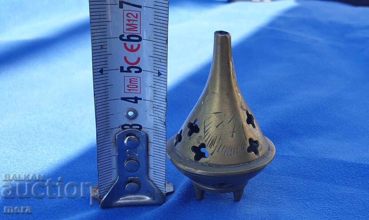Auction  Bronze incense burner