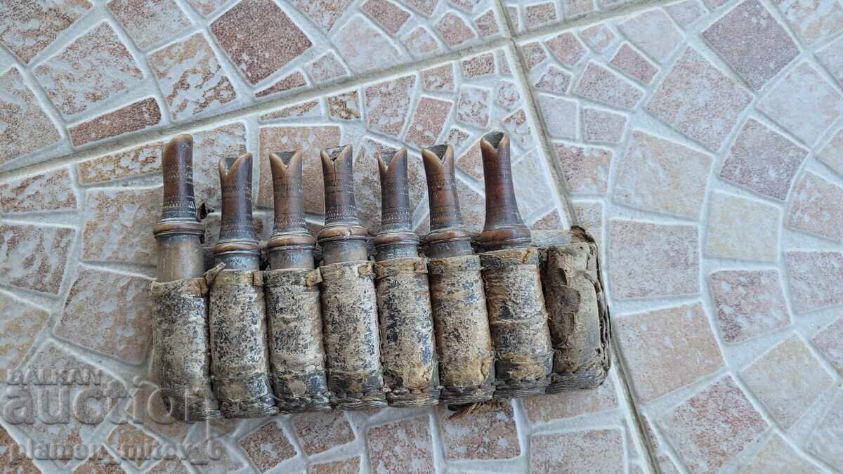 Nu pot traduce "fisheklik" în română, deoarece nu înțeleg ce înseamnă