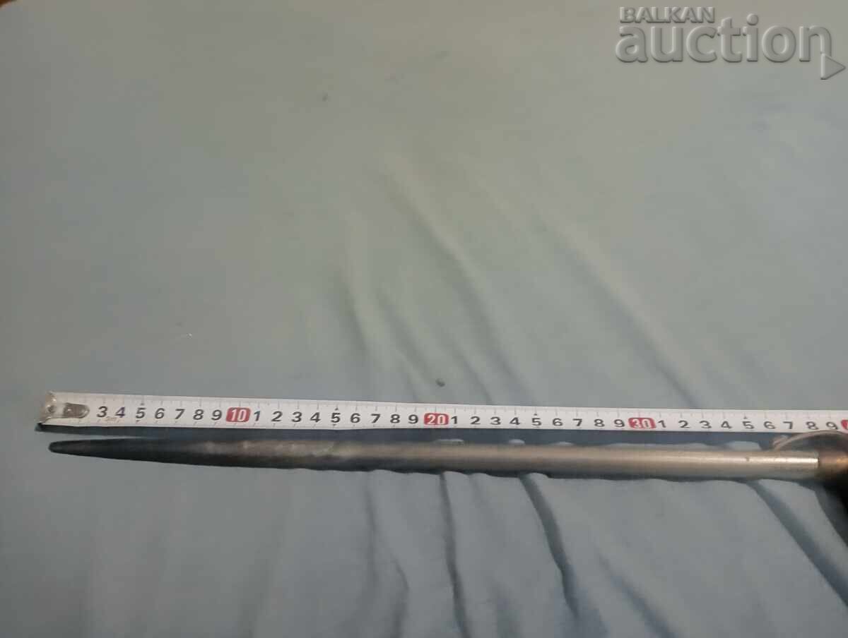 Masă retro pentru ascuțit cuțite – model „Sabie” cu preț € 10.00 | 19.56 BGN