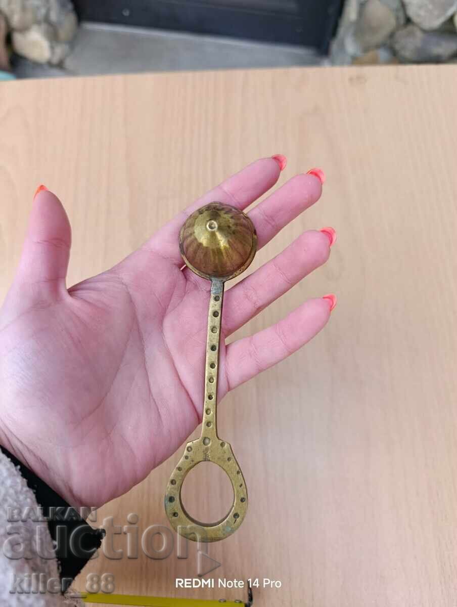 Sveshtnik ot star bronz cu preț € 8.00 | 15.65 BGN