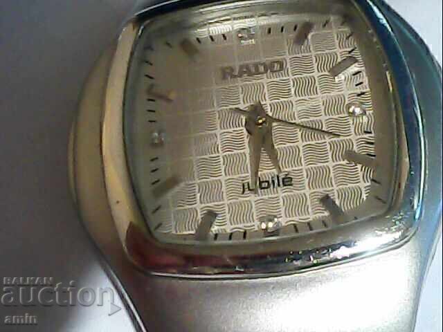Auction  Old beautiful 4-watch RADO works perfectly with a new battery