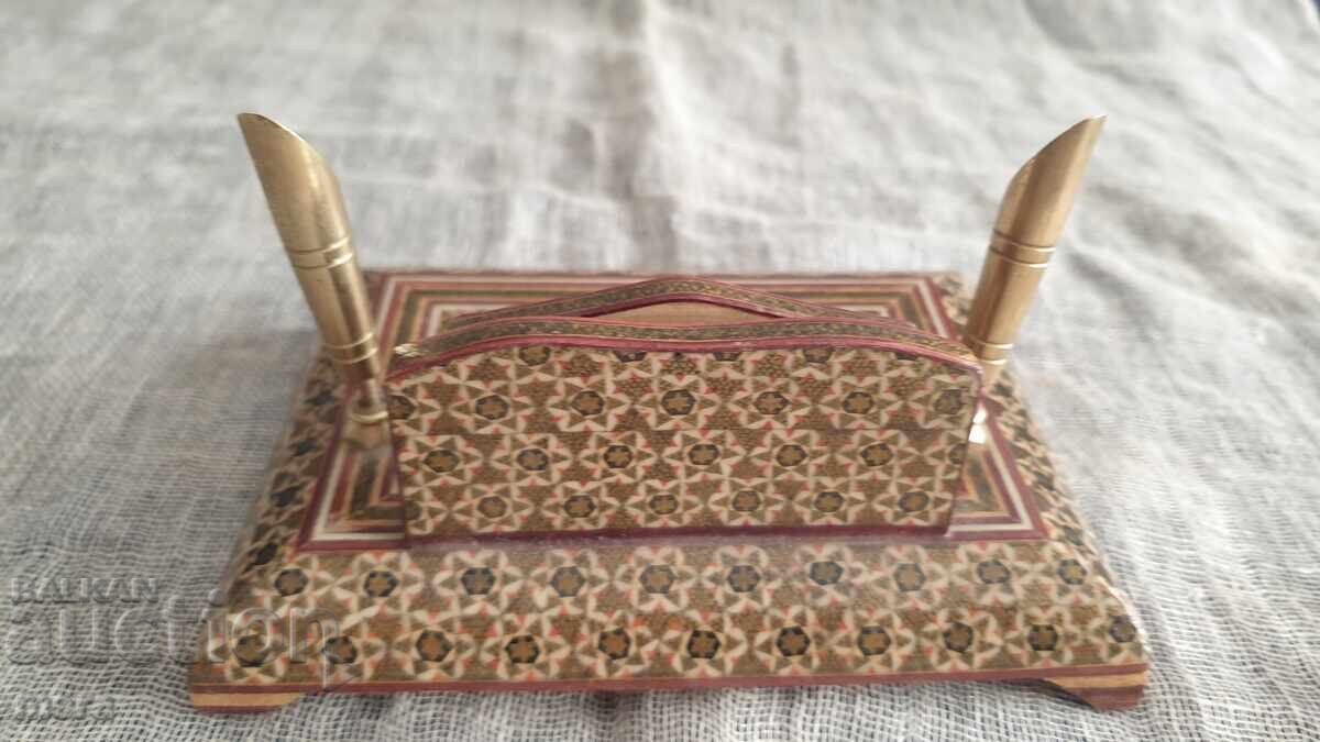 Livrarea Set de birou din lemn exotic și alamă