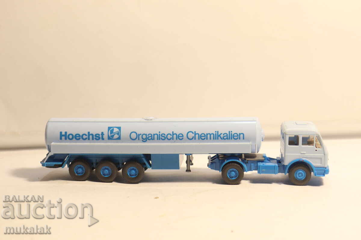 Livrarea WIKING H0 1/87 MERCEDES CAMION CISTERNĂ MODEL MAȘINUȚĂ
