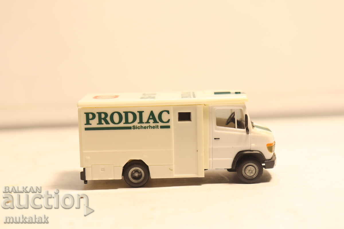 HERPA 1/87 H0 MERCEDES VARIO MODEL AUTO BLINDAT PENTRU TRANSPORT VALORI - 5