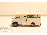 HERPA 1/87 H0 MERCEDES  VARIO ИНКАСО БРОНИРАН  КОЛИЧКА МОДЕЛ