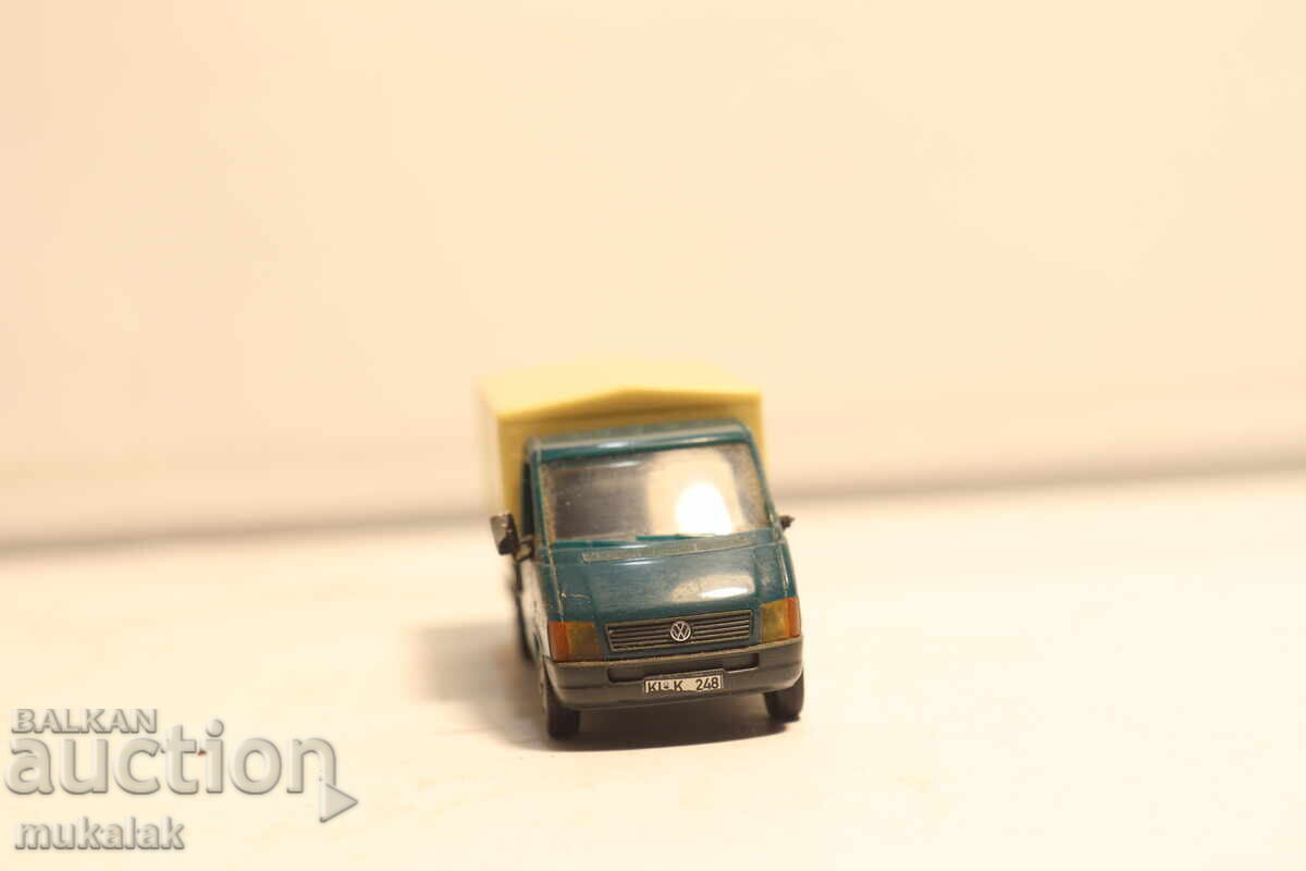 Auction  HERPA 1/87 H0 VW LT MODEL CAR