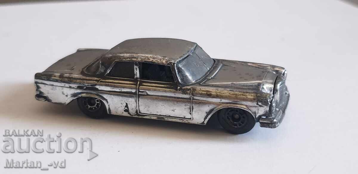 Mercedes 300SE  matchbox made in Bulgaria