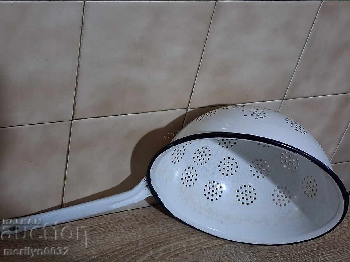 strecurătoare veche emailată, vas cu email timpuriu social NRB - 6