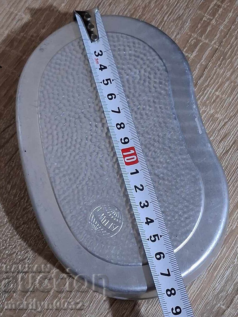 Delivery of Vintage sandwich box