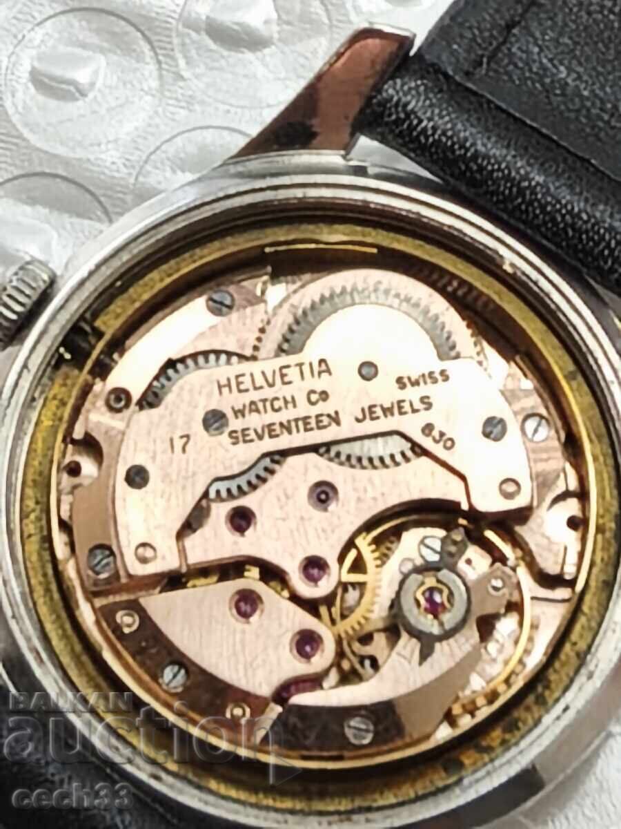 Ceas vintage Helvetia. Rezistent la apă. Funcțional cu preț € 90.00 | 176.03 BGN