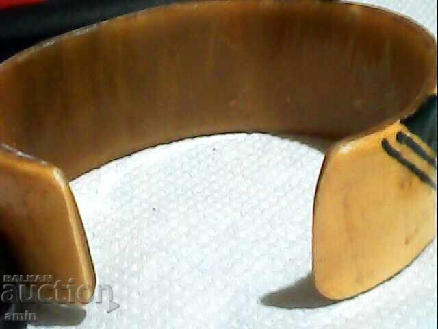Auction  Lot of beautiful bracelets 80g