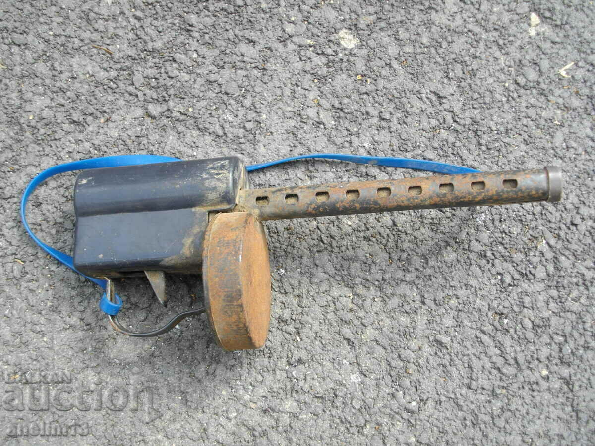 SPAGIN DE JUCĂRIE VECHE DE COLOC SPAGIN DE JUCĂRIE VECHE DE COLOC