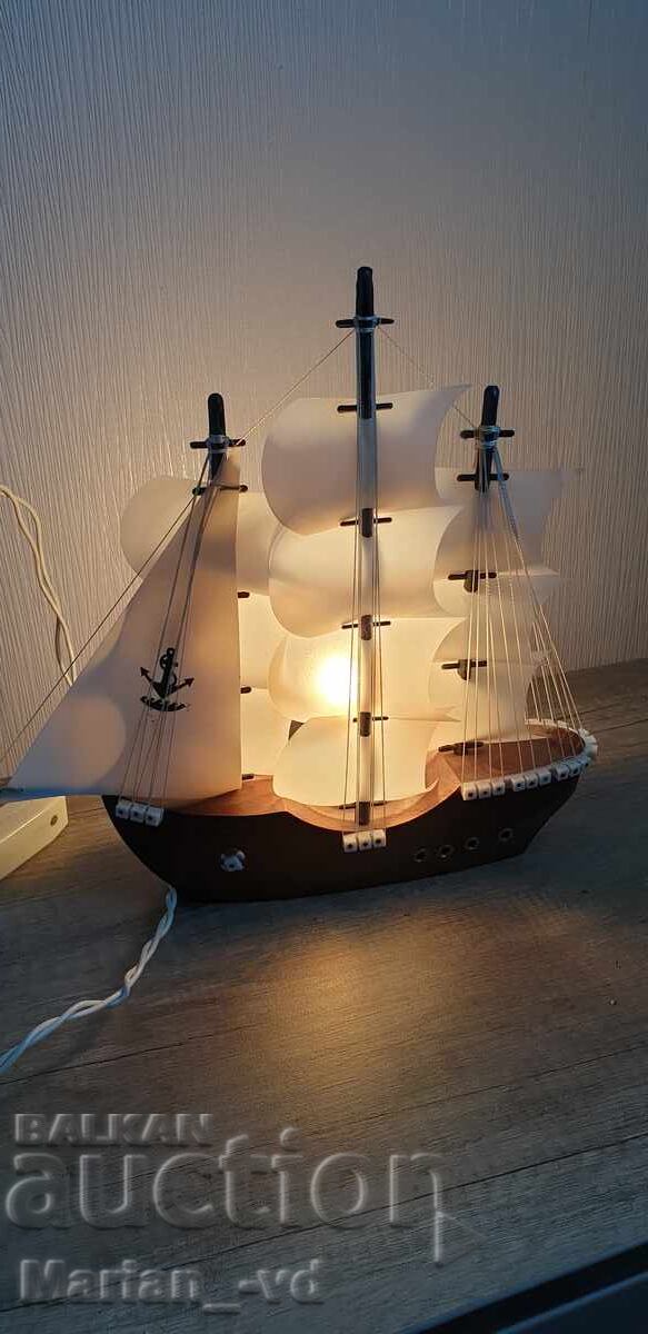 Licitație Lampă de noapte corabie
