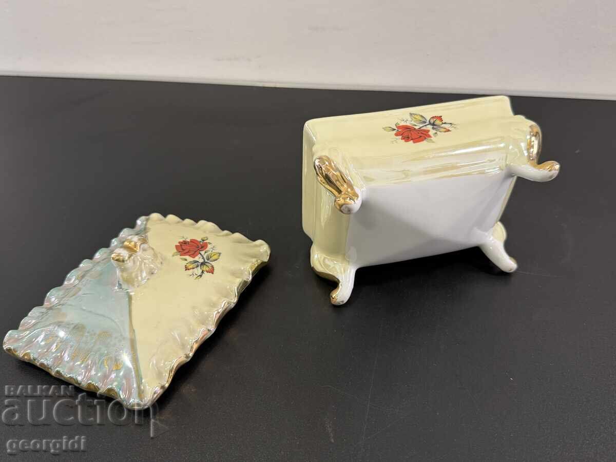 Порцеланова кутийка за бижута. №8135 - 5