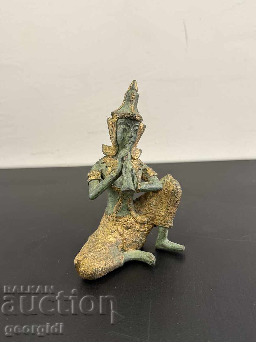 Figurină thailandeză din bronz reprezentând un Thepanom. Nr. 8136 cu preț € 59.00 | 115.39 BGN