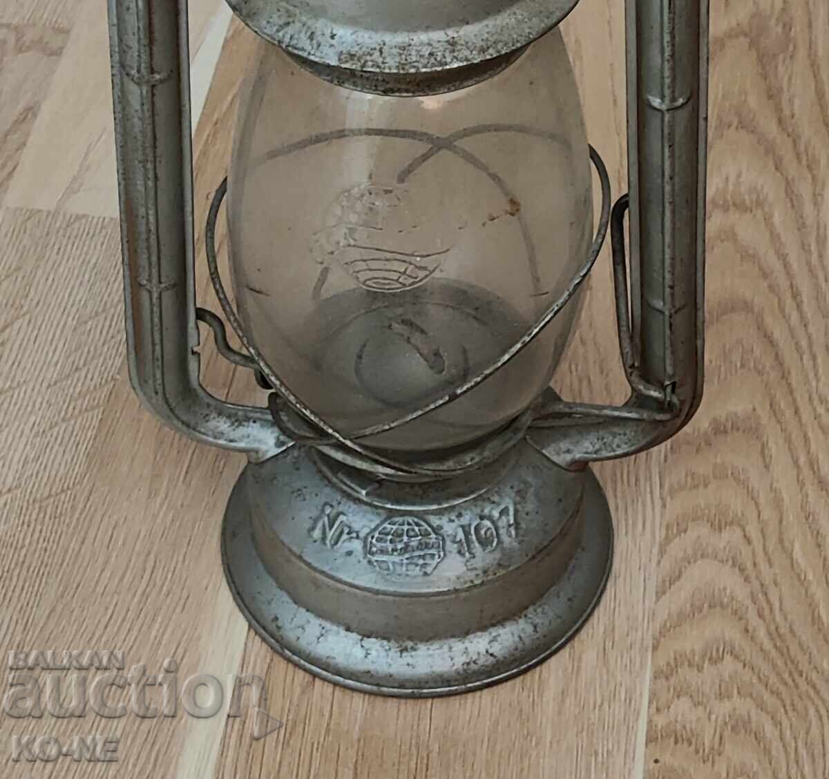Παλιό φανάρι αερίου με τιμή € 16.00 | 31.29 BGN