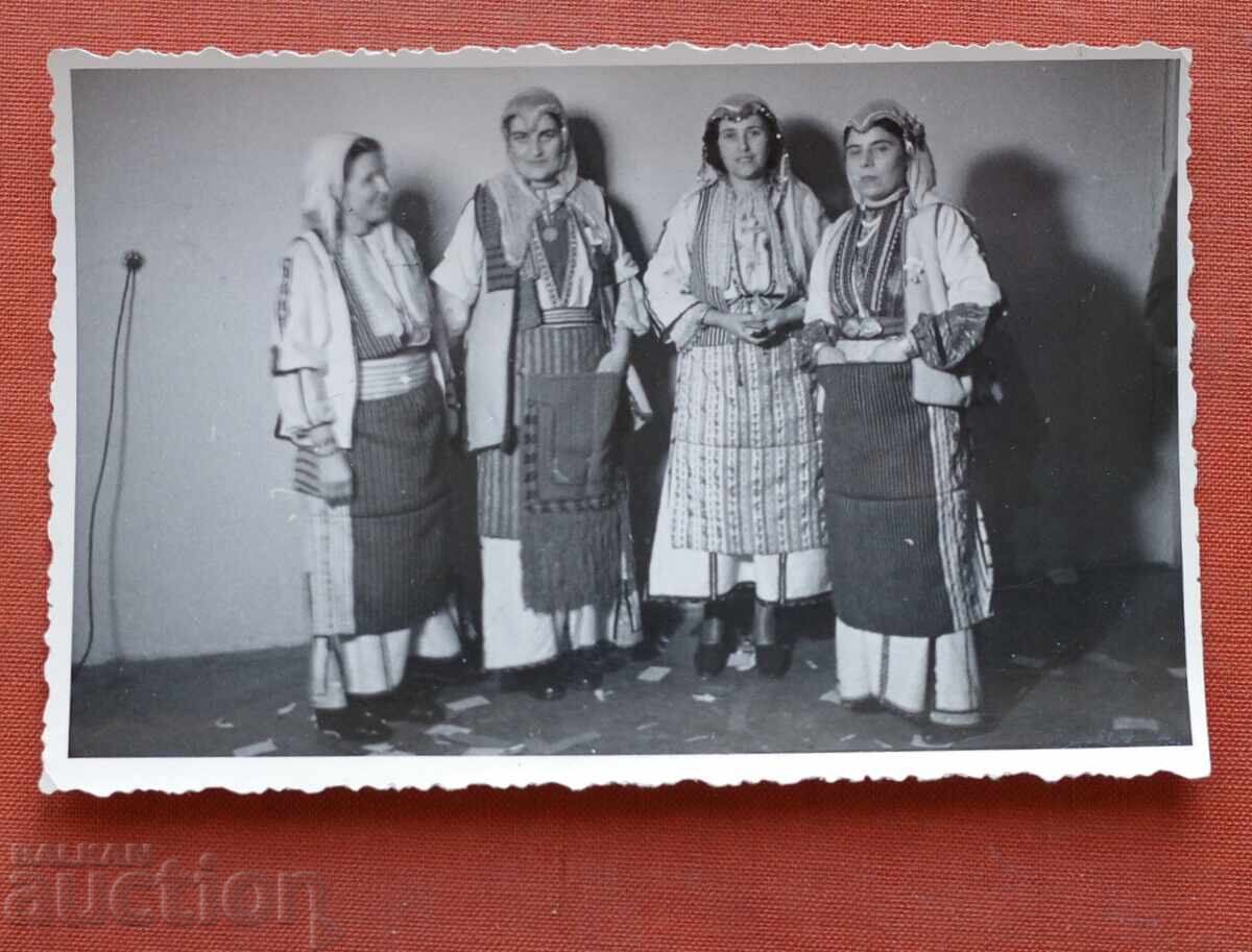 Costume Tradiționale