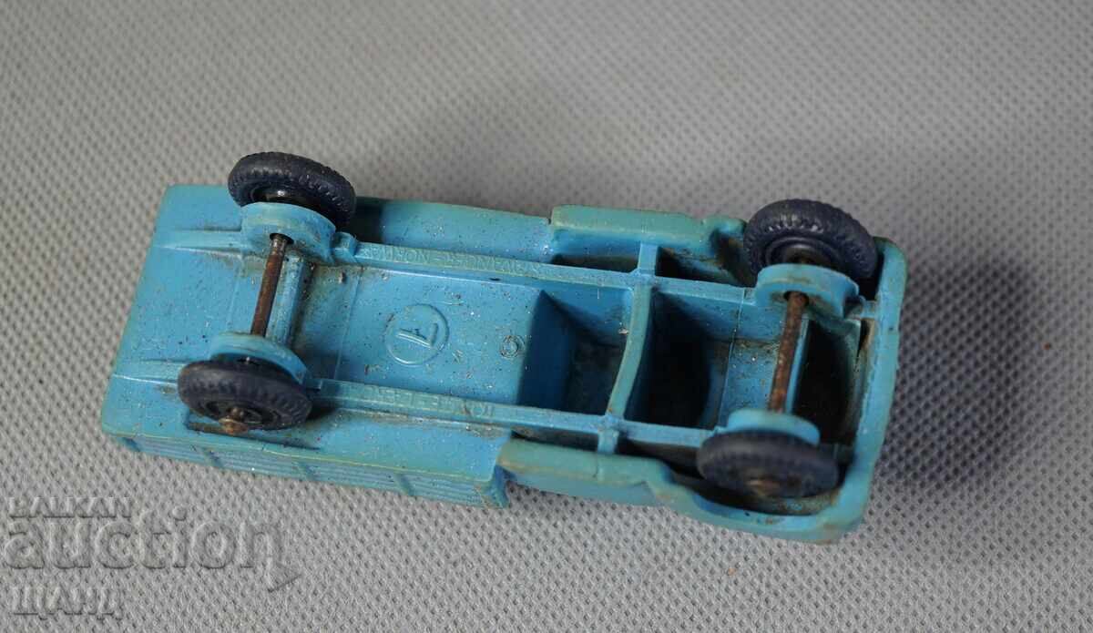 Delivery of Norway Old rubber toy truck model
