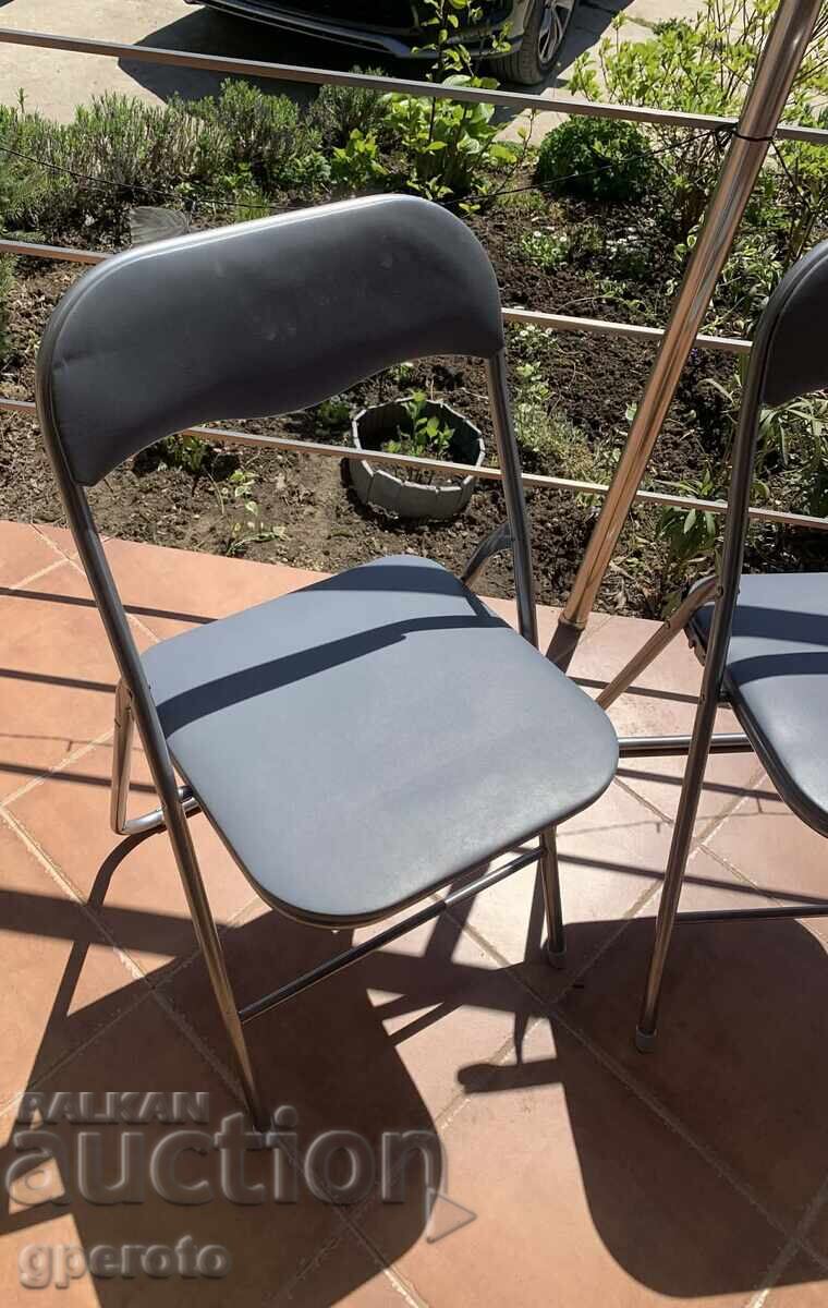 Livrarea Scaune pliabile practice și confortabile