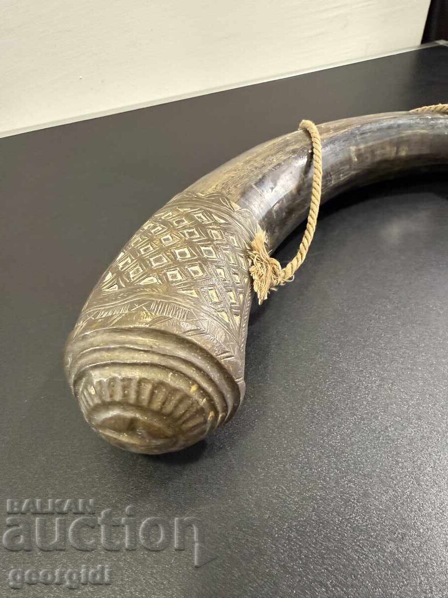 Large authentic horn powder flask. No. 8141 - 7
