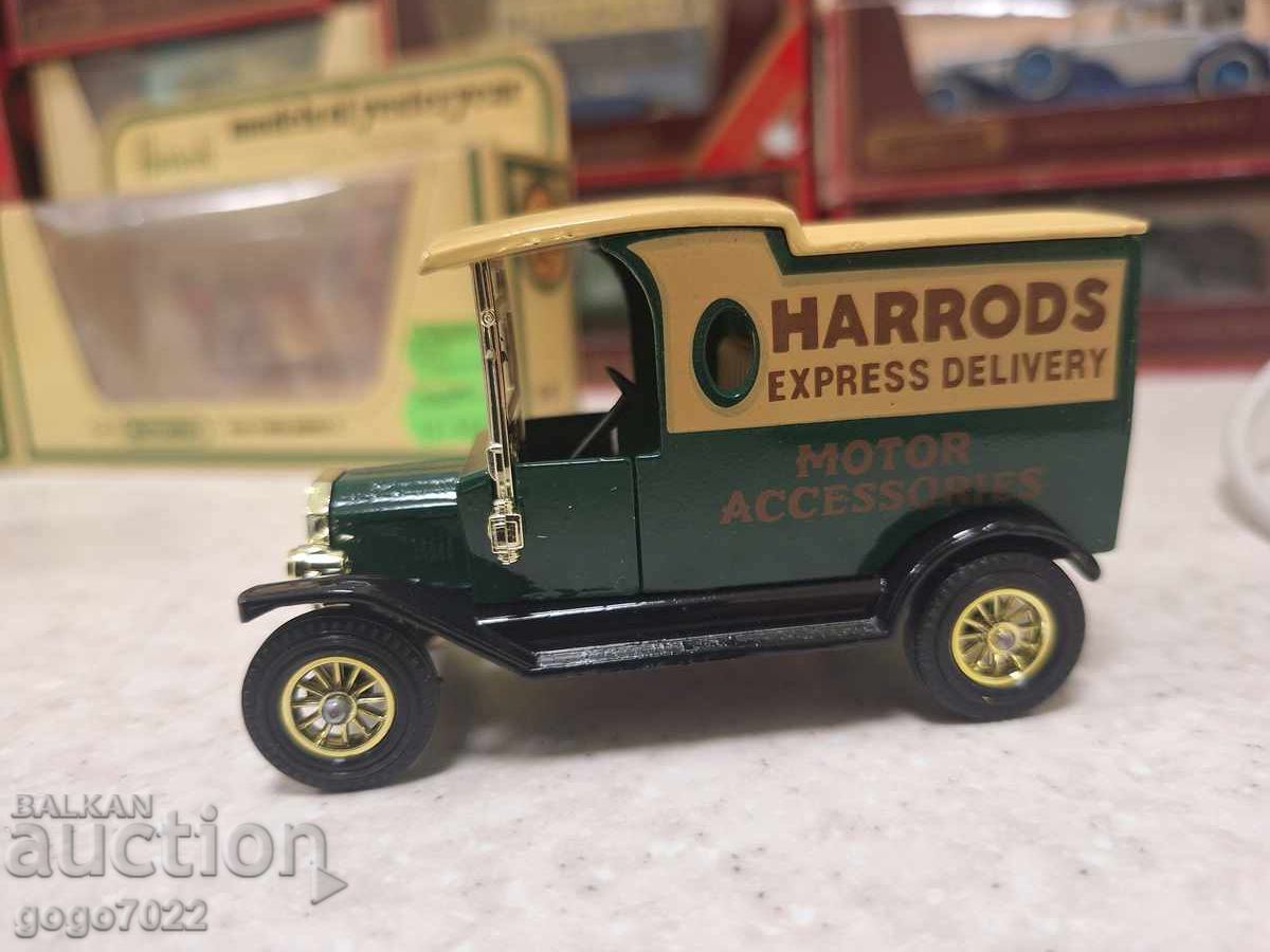MODELE MATCHBOX YESTERYEAR ANGLIA cu preț € 6.99 | 13.67 BGN