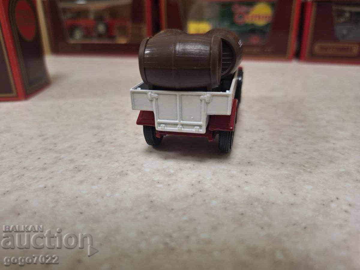 MODELE MATCHBOX YESTERYEAR ANGLIA - 5