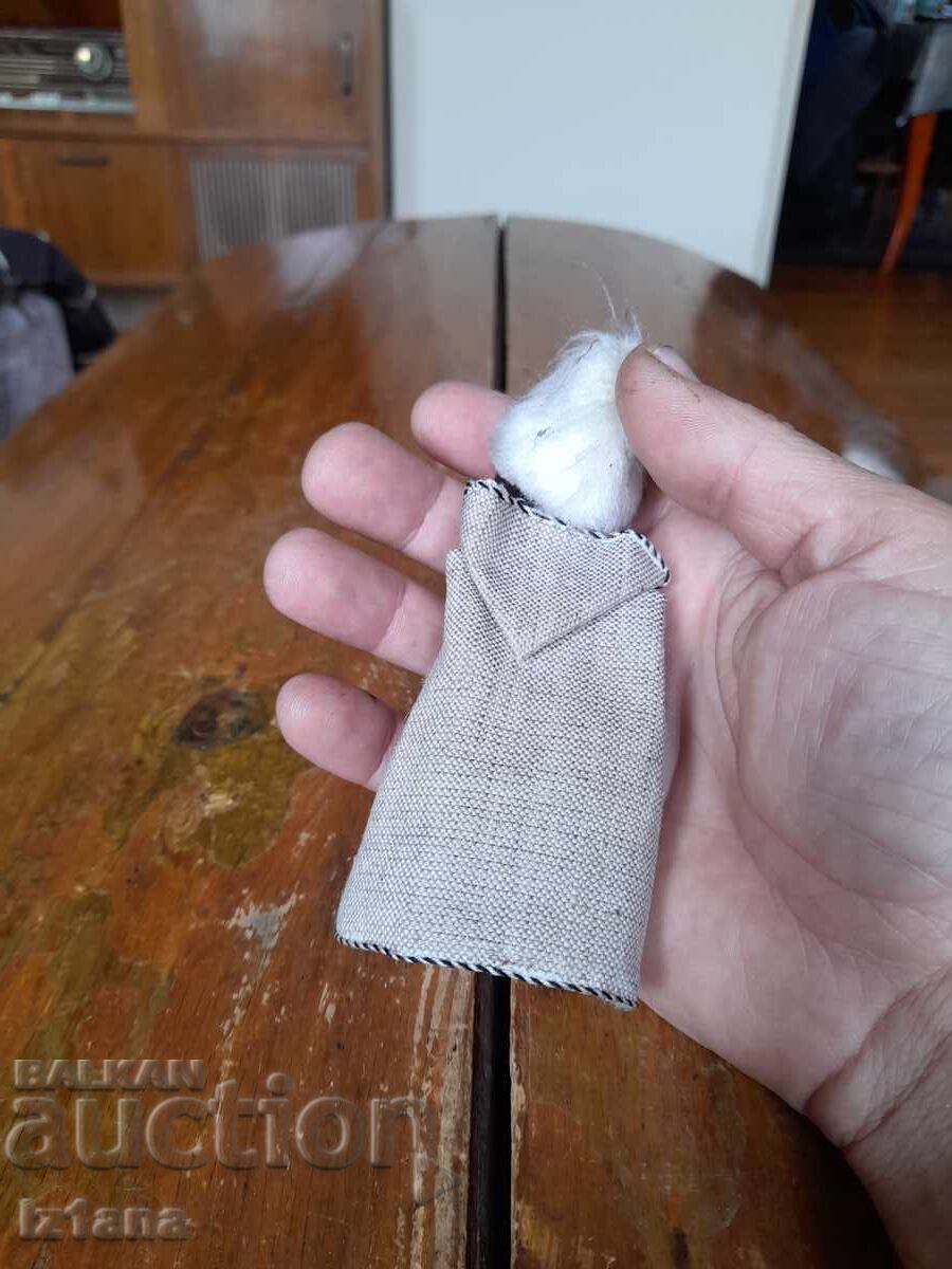 Δημοπρασία Λαϊκό ειδώλιο, κούκλα
