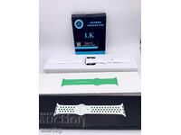Original Apple Watch 44mm 3 straps and a free screen protector